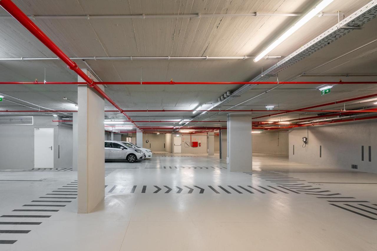 Whome | Av. Da Liberdade Deluxe Apartment W/ S-Pool, Gym & Parking Лиссабон Экстерьер фото